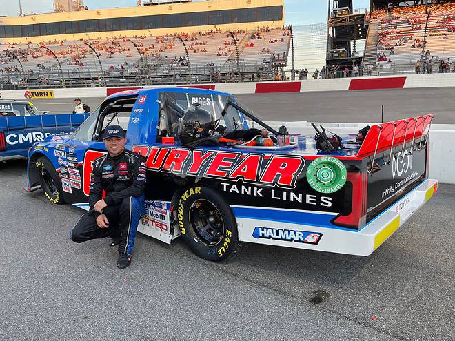 Scott, Layne Riggs Continuing Family Legacy In NASCAR - Vimarsana News